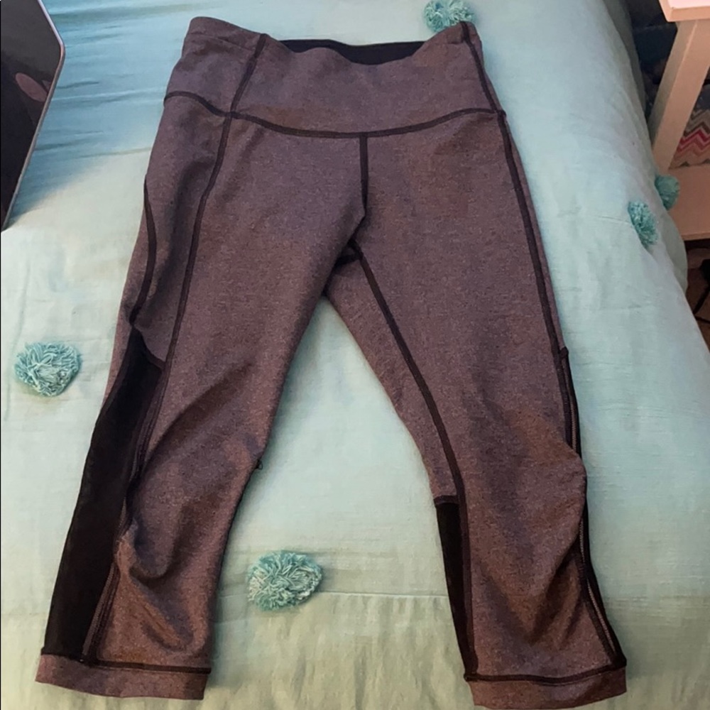 Lululemon Cropped Grey leggings